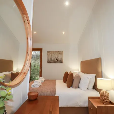 1 Streamside Holiday home