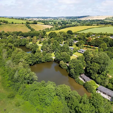 1 Streamside Holiday home *
